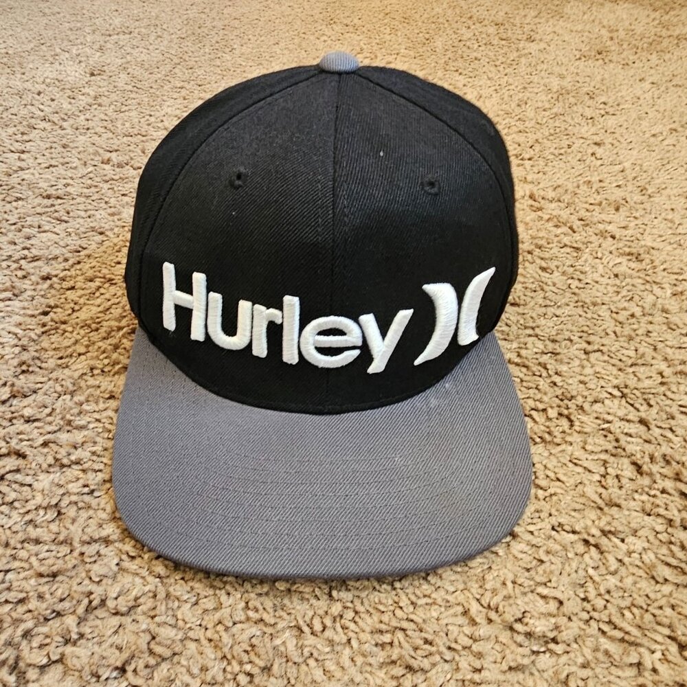 Hurley Snapback Hat Black Gray Cap Wool Blend Yupoong Classics OSFA - Picture 1 of 10